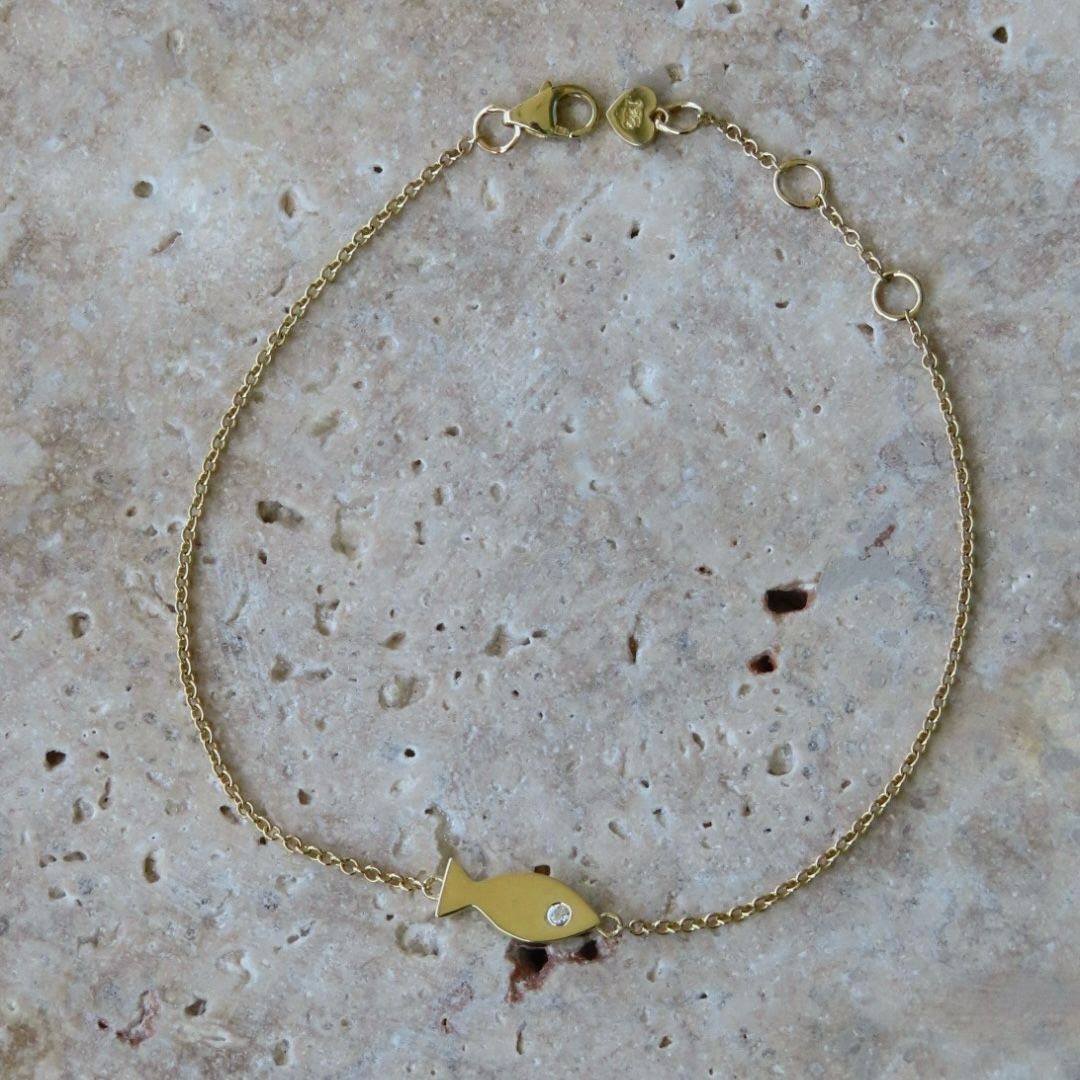 Gold fish bracelet