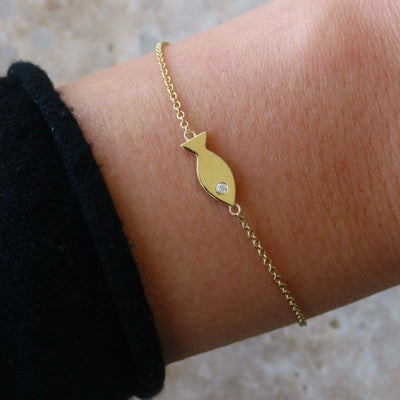 Gold fish bracelet
