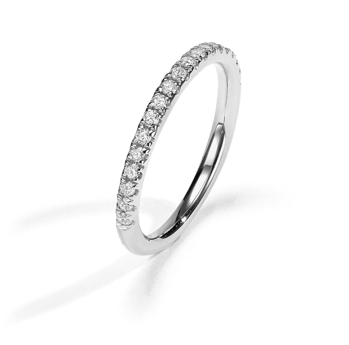 Classic Diamonds Ring